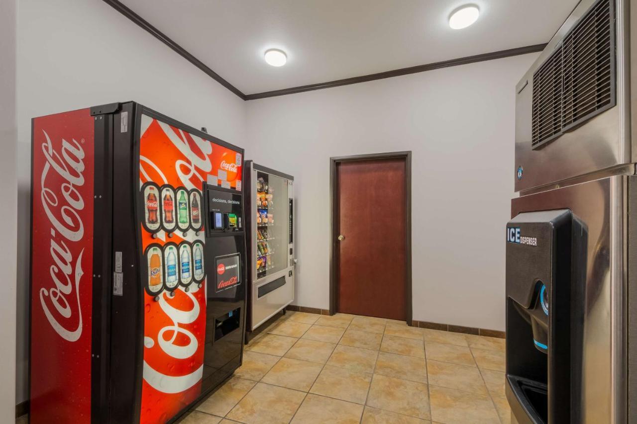 Surestay Plus Hotel By Best Western Near Seaworld San Antonio Exterior foto